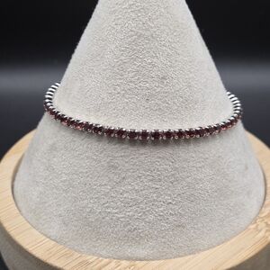 Adjustable Red Garnet S/S Bracelet. 5-10inch.